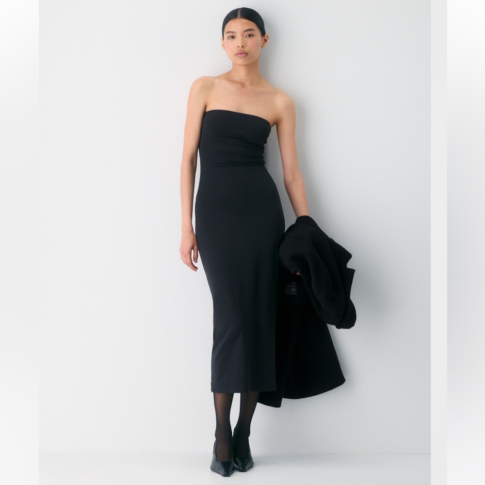 Aritzia Original Contour Maxi Tube Dress in Black